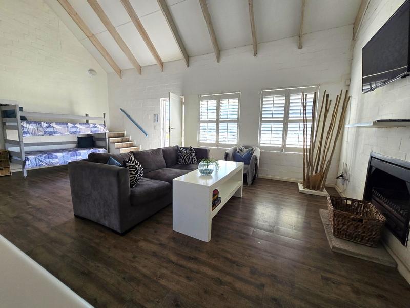 3 Bedroom Property for Sale in Golden Mile Western Cape